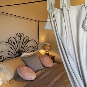 https://cordella-in-valdorcia-truffle-and-olive-oil-resort.it-tuscanyhotel.com